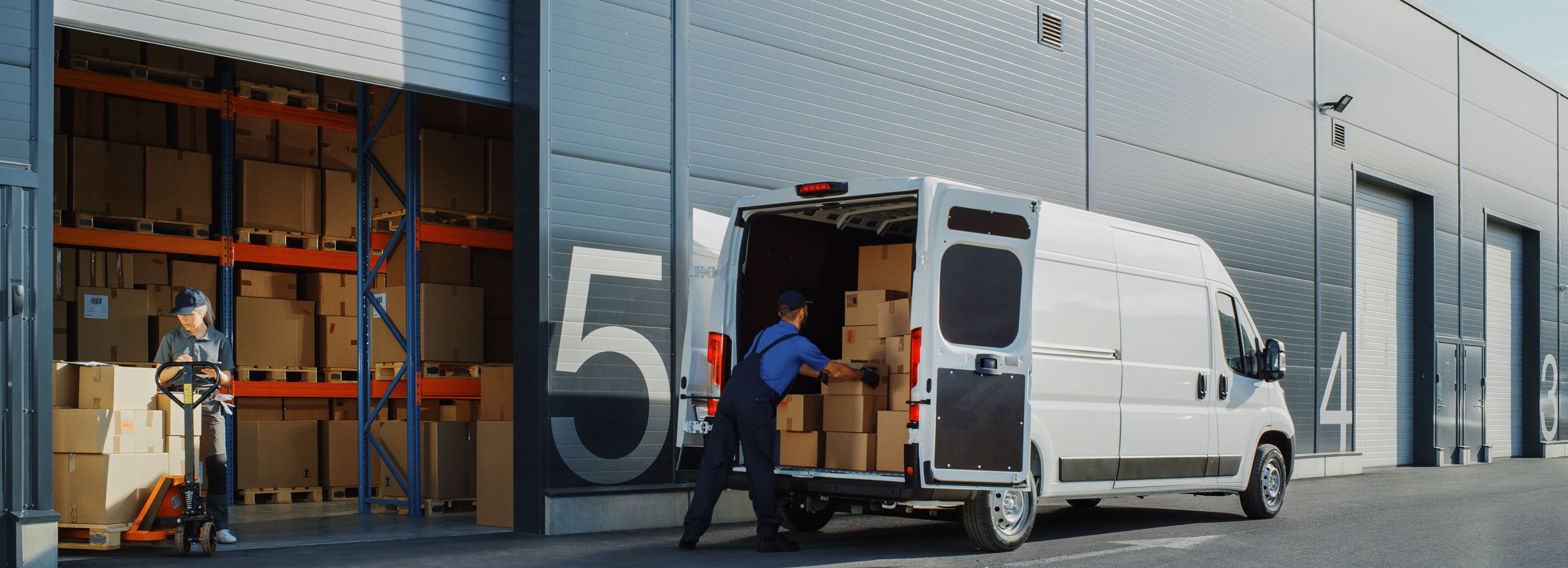 Primelogistik Lagerhaus – Warenverladung in Paderborn